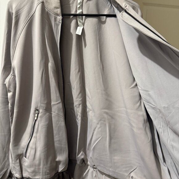 Lulu Lemon zip up jacket - Picture 5 of 6